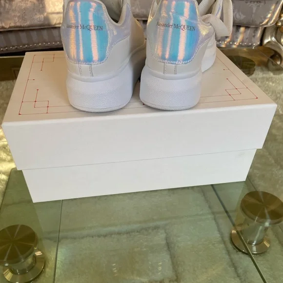 Authentic Alexander McQueen sneakers size 32